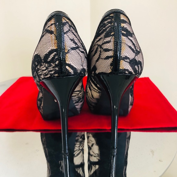 JLO Black Fishnet Platform/Pumps with peep toes - Picture 3 of 5